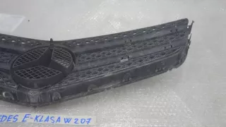 A2078880283 Решетка радиатора Mercedes E C207 Арт e11662041, вид 4