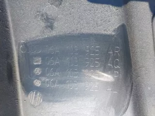 06A103925AR Декоративная крышка двигателя Audi A3 8L Арт e11656340, вид 4