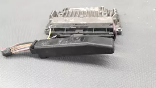 S126027104A s126027104a Блок управления двигателем Renault Scenic 2 Арт e11654905, вид 1