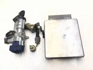 AJ1118881E Блок управления двигателем Mazda Tribute 1 Арт e11654137, вид 1