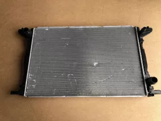 8W0121251AB Радиатор (основной) Audi Q8 Арт e11644284, вид 4