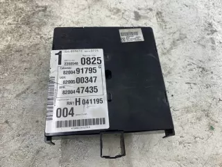 8200500347 Блок предохранителей Renault Espace 4 Арт e11635408, вид 2