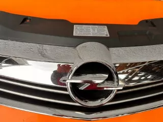 13225775 Решетка радиатора Opel Astra H Арт e11628768, вид 4