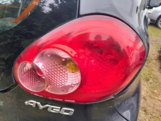  Фонарь задний правый Toyota Aygo 1 Арт e11606025, вид 2