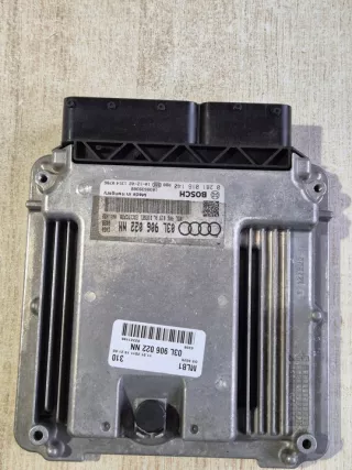 03L906022NN Блок управления двигателем Audi A4 B8 Арт e11600759, вид 1