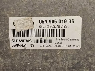 06A906019BS Блок управления двигателем Audi A3 8L Арт e11582350, вид 6