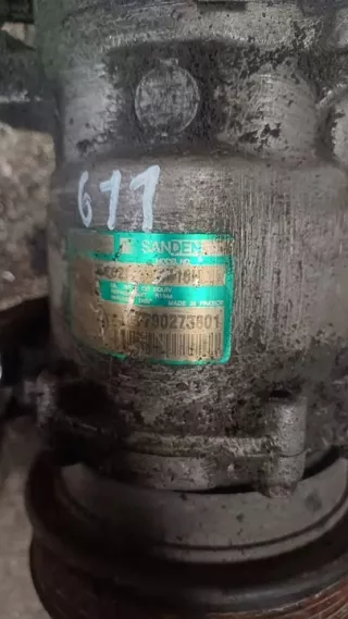 7700273801 Компрессор кондиционера Renault Clio 2 Арт e11580045, вид 4