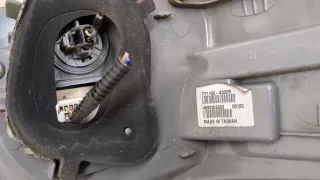 8158008011 Фонарь задний правый Toyota Sienna 3 Арт 20265943, вид 4
