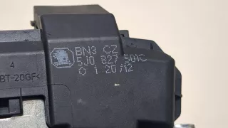 5J0827501C Замок крышки багажника Skoda Fabia 2 restailing Арт 8897073, вид 3