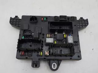 13302301 Блок предохранителей (багажник) Opel Astra J Арт 779082, вид 4