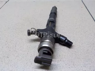 2367039365 Форсунка дизельная электрическая Toyota Land Cruiser 200 Арт AM31473729, вид 3