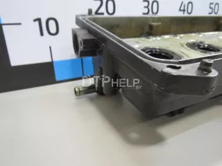 13264AU301 Крышка головки блока (клапанная) Nissan Almera N16 Арт AM81067021, вид 3