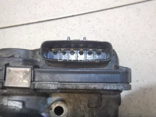 8677796 Заслонка дроссельная электрическая Volvo V70 2 Арт AM100461077, вид 3