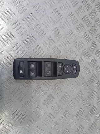 809610006R Блок управления стеклоподъемниками Renault Laguna 3 Арт 104196