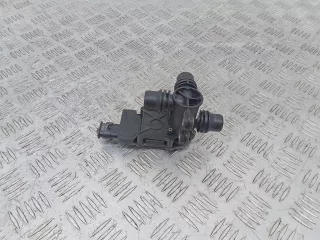 A0005003040 Фланец (тройник) системы охлаждения Mercedes C W205 Арт 102731, вид 2