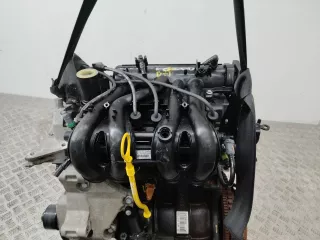 8200633974 коллектор впускной левый Renault Clio 3 Арт 99737