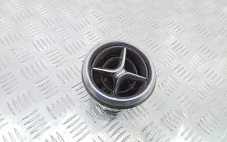 A1768300754 Дефлектор обдува салона Mercedes A W176 Арт 2_78175, вид 1