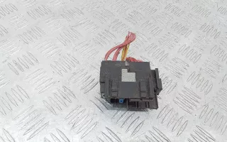 7703297565 Блок предохранителей Renault Clio 2 Арт 2_65838