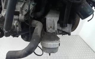 480199379 Подушка крепления двигателя Volkswagen Passat B5 Арт 2_57785