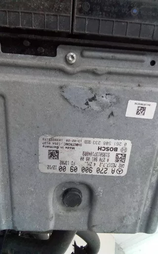 Блок управления двигателем Mercedes A W176 2013г. A2709000900 - Фото 3