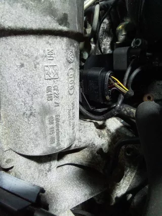 038115466 Корпус масляного фильтра Volkswagen Golf 4 Арт 2_30299, вид 3
