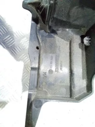8200468152 Декоративная крышка двигателя Renault Scenic 3 Арт 2_28636, вид 3