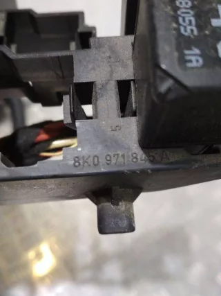 8K0971845A Блок предохранителей Audi A4 B7 Арт 2_26061, вид 3