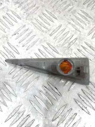 8200027151 Повторитель передний правый Renault Megane 2 Арт 2_18443, вид 2