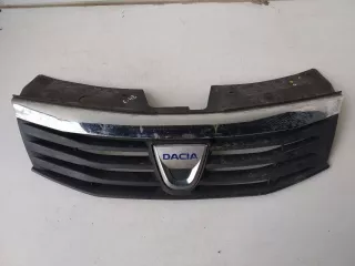 8200735104 Решетка радиатора Dacia Sandero 1 Арт 2_4792