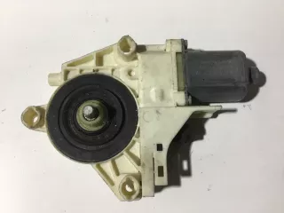 827300013R моторчик стеклоподъемника задний правый Renault Megane 3 Арт 2_1384, вид 3