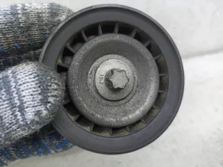 A2762020119 Ролик обводной Mercedes C W205 Арт 17-102-2, вид 4