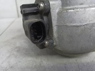 A2052408700 Подушка крепления двигателя Mercedes C W205 Арт 71-8-54, вид 4