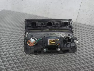 933002P040,847302P000,961202P000 Разъем AUX / USB Kia Sorento 2 Арт 317-5, вид 6