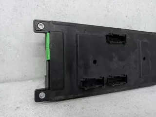 YQE500300 Блок предохранителей Land Rover Range Rover 4 Арт 109-214, вид 4
