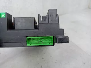 YQE500300 Блок предохранителей Land Rover Range Rover 4 Арт 109-214, вид 6