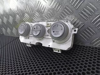 Блок управления печки/климат-контроля Mazda 6 1 2005г. GJ6R61190 - Фото 3
