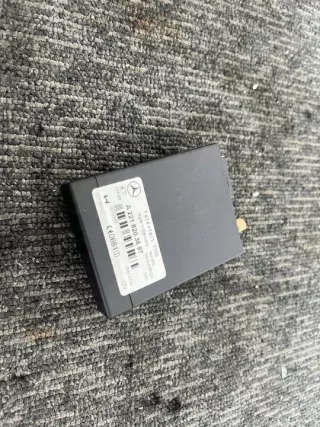 A2218203897 2218203897 Блок управления (другие) Mercedes C W204 Арт e9809952, вид 1