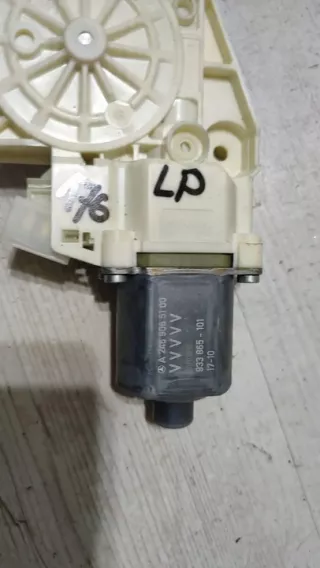 A2469065100 Моторчик стеклоподъемника Mercedes A W176 Арт e10617764, вид 3