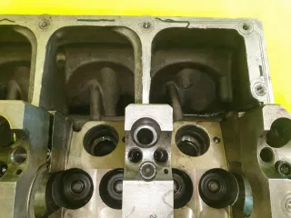 038103373C Клапанная крышка Volkswagen Passat B5 Арт AL13263242036_2, вид 4