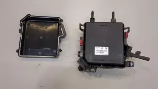 284B67924R Блок предохранителей Renault Scenic 3 Арт 20410134, вид 1