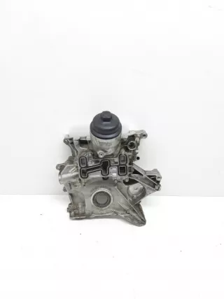 A2640102101 крышка двигателя Mercedes C W205 Арт VZ238286