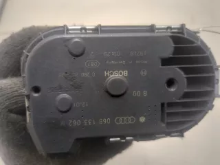 06B133062M Дроссельная заслонка Audi A4 B6 Арт 20299673, вид 3