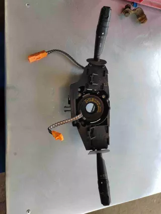 96132773ZL Переключатель подрулевой (стрекоза)   Peugeot 406 Арт PG406192, вид 1