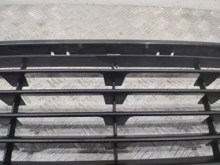 622543518R Заглушка (решетка) в бампер Renault Scenic 3 Арт 110527, вид 3