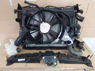 53332895 68273402AA 68249185AC Радиатор (основной) Jeep Compass 2 Арт e3654448, вид 1