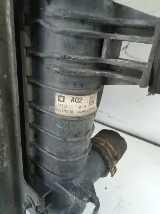 13170110 Радиатор (основной) Opel Astra H Арт e5521372, вид 2