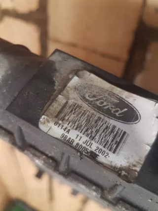 98AB8005MF Радиатор (основной) Ford Focus 1 Арт e9109674, вид 3