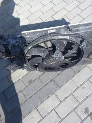 13250340 Радиатор (основной) Opel Astra J Арт e9582015, вид 2