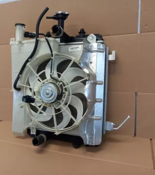 2022-88450-0H030-A 16360-0Q131 CZ422175-3583 88450-0H030-A Радиатор (основной) Toyota Aygo 2 Арт e10523978, вид 3