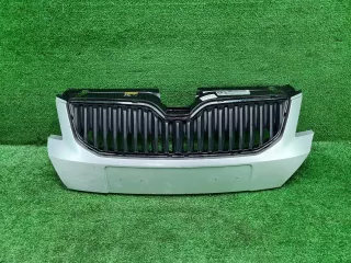 5E0853653 Решетка радиатора Skoda Octavia A7 Арт 0000007399435, вид 1